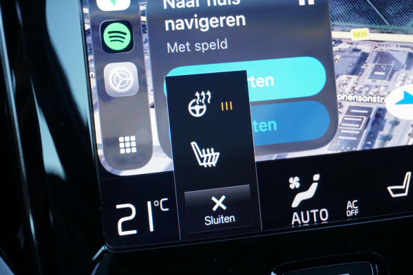 Volvo V60 2.0 T4 Momentum Pro + LEDER / PANO / TREKHAAK ELEKTRISCH