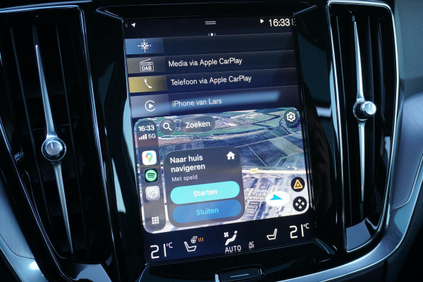 Volvo V60 2.0 T4 Momentum Pro + LEDER / PANO / TREKHAAK ELEKTRISCH