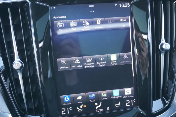 Volvo V60 2.0 T4 Momentum Pro + LEDER / PANO / TREKHAAK ELEKTRISCH