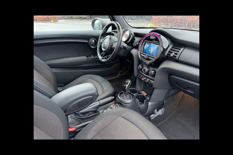 MINI Mini 1.5 One Salt Automaat Airco/ECC,Navigatie,Panoramadak