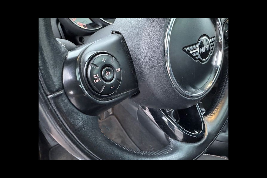 MINI Mini 1.5 One Salt Automaat Airco/ECC,Navigatie,Panoramadak