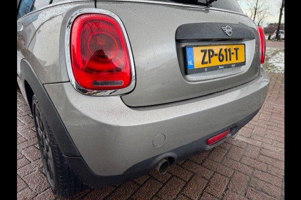 MINI Mini 1.5 One Salt Automaat Airco/ECC,Navigatie,Panoramadak