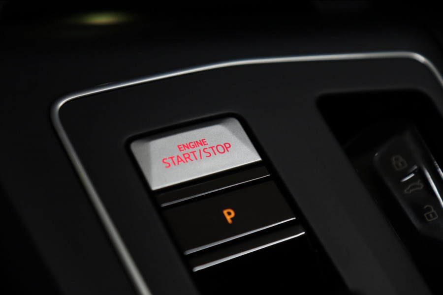 Volkswagen Golf 2.0 TSI GTI 2.0 TSI GTI CLUBSPORT 45 JAHRE/PANO/CARPLAY/IQ-LIGHT/HUD/VOLL