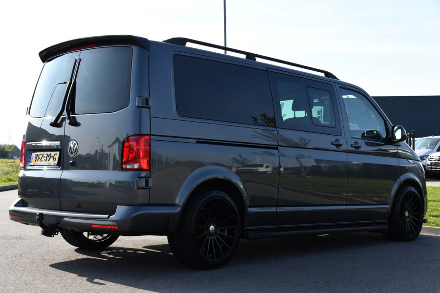 Volkswagen Transporter 2.0 TDI L2H1 30 DC Bulli Virtual, Carplay, Camera, LED, 150pk, 2 x Schuifdeur, Automaat, Trekhaak, Uniek!
