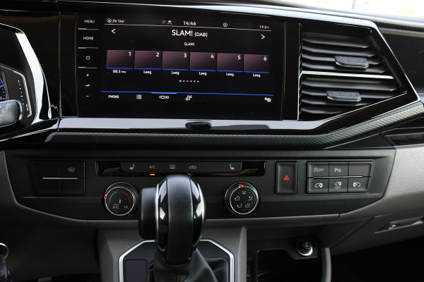 Volkswagen Transporter 2.0 TDI L2H1 30 DC Bulli Virtual, Carplay, Camera, LED, 150pk, 2 x Schuifdeur, Automaat, Trekhaak, Uniek!