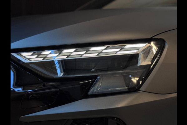 Audi RS3 2.5 TFSI RS 3 quattro | SCHAALSTOELEN | ALCANTARA | PANO | SONOS