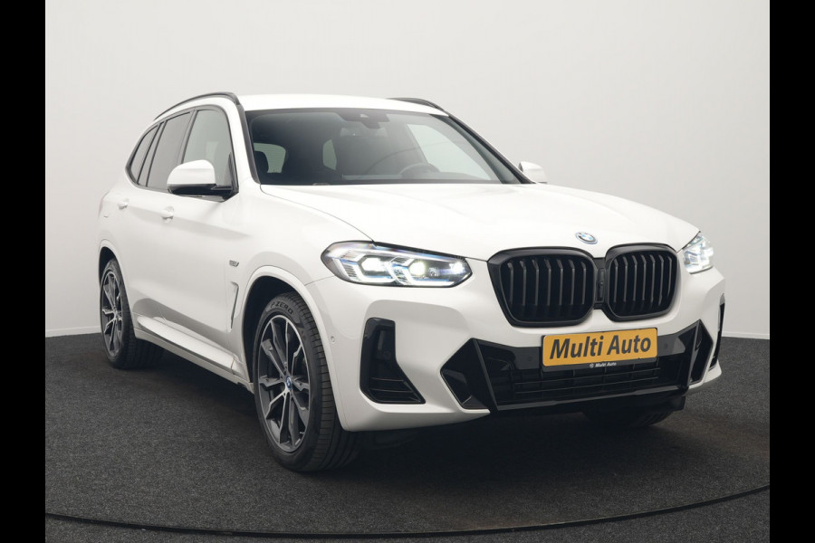 BMW X3 xDrive30e M Sport Plug In Hybrid 293pk Dealer O.H PHEV | Laser LED | 360 Camera | 20"L.M | Head Up | Shadow Line | Lederen Sportstoelen Verwarmd | Sfeerverlichting | BLIS |