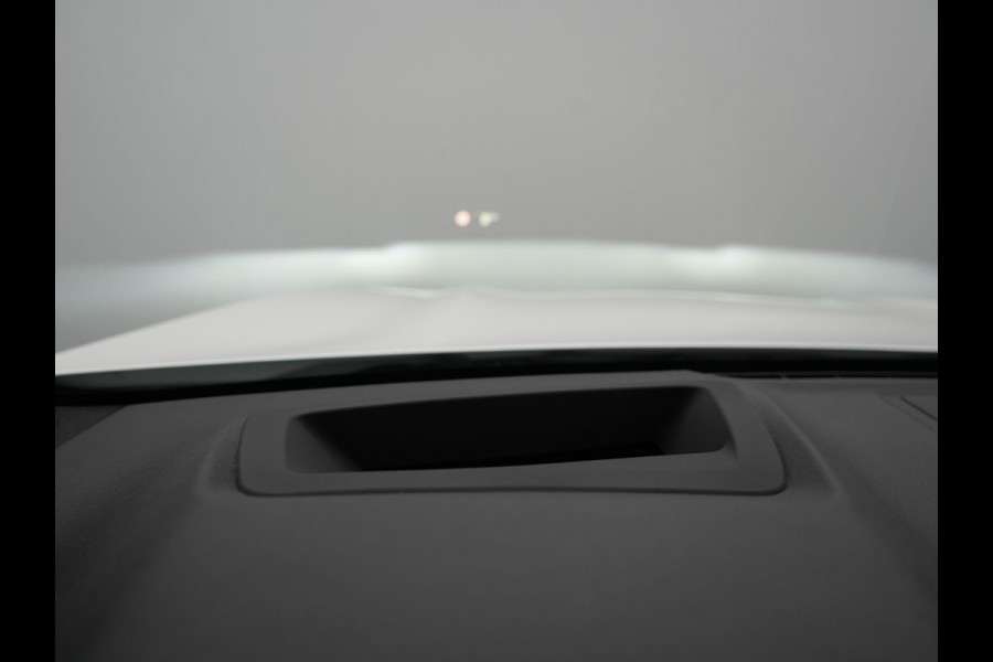 BMW X3 xDrive30e M Sport Plug In Hybrid 293pk Dealer O.H PHEV | Laser LED | 360 Camera | 20"L.M | Head Up | Shadow Line | Lederen Sportstoelen Verwarmd | Sfeerverlichting | BLIS |