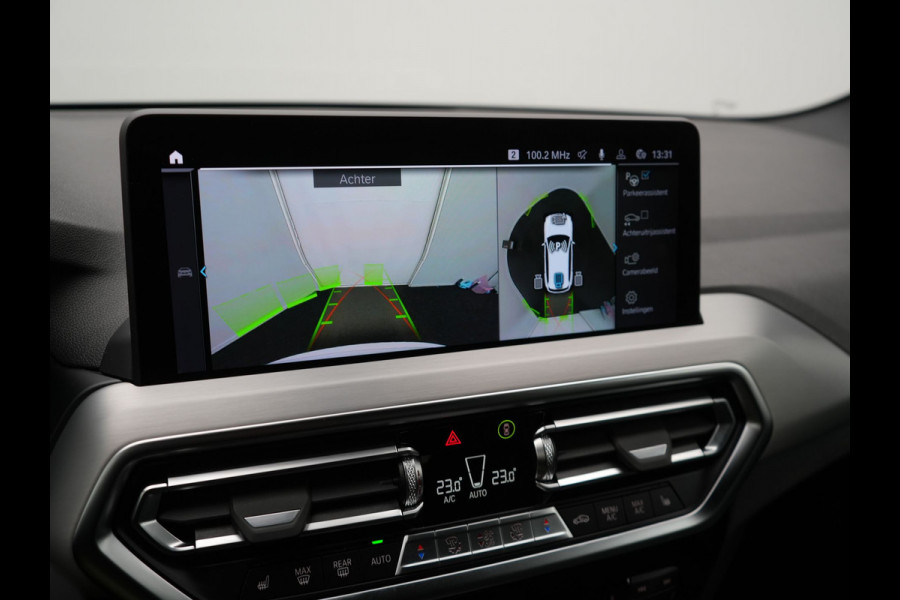 BMW X3 xDrive30e M Sport Plug In Hybrid 293pk Dealer O.H PHEV | Laser LED | 360 Camera | 20"L.M | Head Up | Shadow Line | Lederen Sportstoelen Verwarmd | Sfeerverlichting | BLIS |