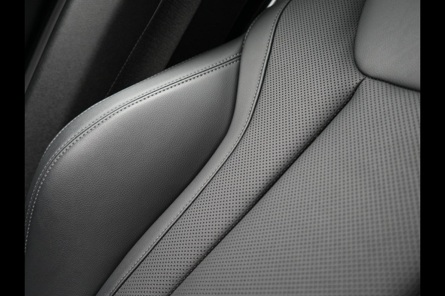 BMW X3 xDrive30e M Sport Plug In Hybrid 293pk Dealer O.H PHEV | Laser LED | 360 Camera | 20"L.M | Head Up | Shadow Line | Lederen Sportstoelen Verwarmd | Sfeerverlichting | BLIS |