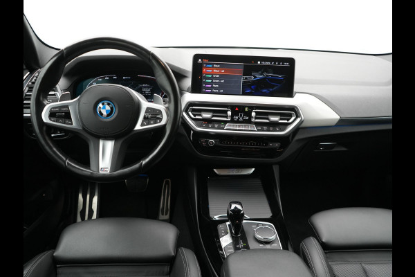 BMW X3 xDrive30e M Sport Plug In Hybrid 293pk Dealer O.H PHEV | Laser LED | 360 Camera | 20"L.M | Head Up | Shadow Line | Lederen Sportstoelen Verwarmd | Sfeerverlichting | BLIS |
