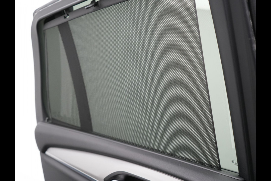 BMW X3 xDrive30e M Sport Plug In Hybrid 293pk Dealer O.H PHEV | Laser LED | 360 Camera | 20"L.M | Head Up | Shadow Line | Lederen Sportstoelen Verwarmd | Sfeerverlichting | BLIS |