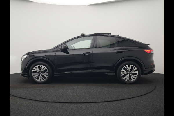 Audi Q4 Sportback e-tron 40 S edition 204pk | Panodak | Adaptive Cruise | Lederen Sportstoelen Verwarmd | Head Up | Matrix LED | Camera | Keyless | Sfeerverlichting | Apple Carplay |