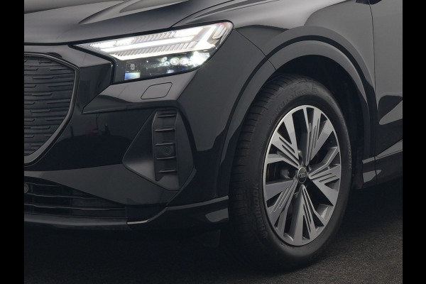 Audi Q4 Sportback e-tron 40 S edition 204pk | Panodak | Adaptive Cruise | Lederen Sportstoelen Verwarmd | Head Up | Matrix LED | Camera | Keyless | Sfeerverlichting | Apple Carplay |