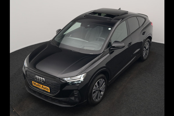 Audi Q4 Sportback e-tron 40 S edition 204pk | Panodak | Adaptive Cruise | Lederen Sportstoelen Verwarmd | Head Up | Matrix LED | Camera | Keyless | Sfeerverlichting | Apple Carplay |