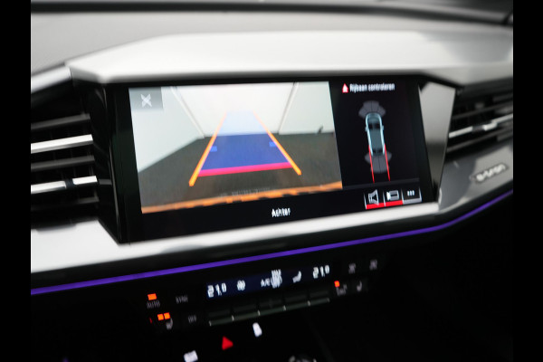 Audi Q4 Sportback e-tron 40 S edition 204pk | Panodak | Adaptive Cruise | Lederen Sportstoelen Verwarmd | Head Up | Matrix LED | Camera | Keyless | Sfeerverlichting | Apple Carplay |