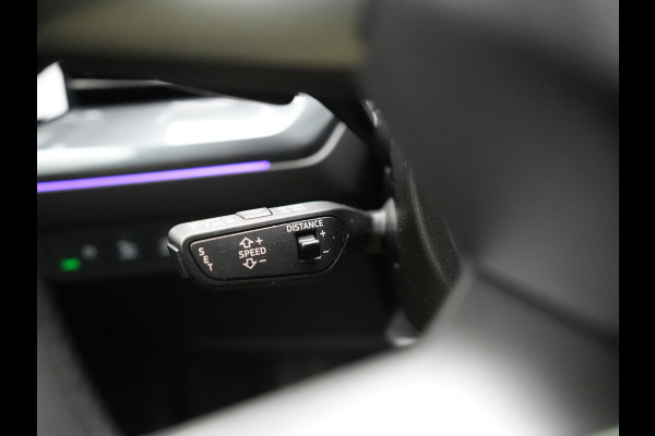 Audi Q4 Sportback e-tron 40 S edition 204pk | Panodak | Adaptive Cruise | Lederen Sportstoelen Verwarmd | Head Up | Matrix LED | Camera | Keyless | Sfeerverlichting | Apple Carplay |