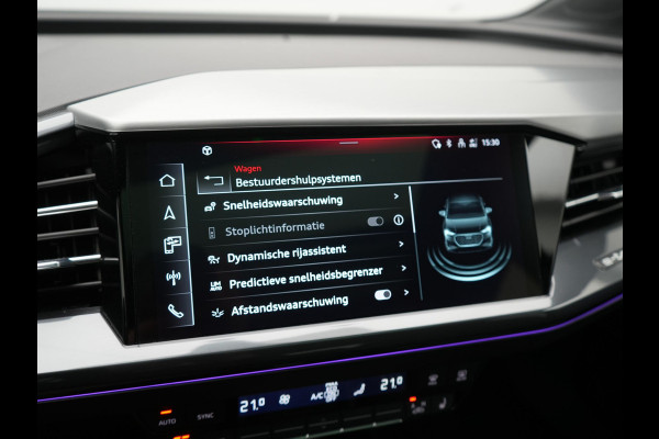 Audi Q4 Sportback e-tron 40 S edition 204pk | Panodak | Adaptive Cruise | Lederen Sportstoelen Verwarmd | Head Up | Matrix LED | Camera | Keyless | Sfeerverlichting | Apple Carplay |