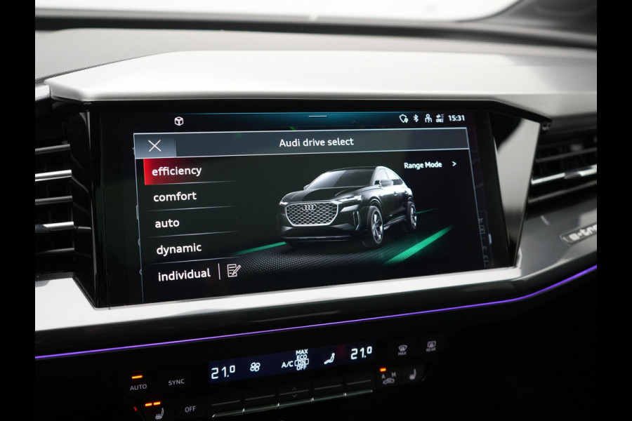 Audi Q4 Sportback e-tron 40 S edition 204pk | Panodak | Adaptive Cruise | Lederen Sportstoelen Verwarmd | Head Up | Matrix LED | Camera | Keyless | Sfeerverlichting | Apple Carplay |