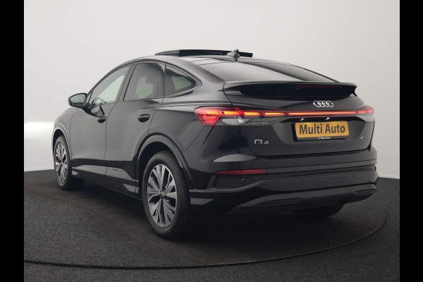 Audi Q4 Sportback e-tron 40 S edition 204pk | Panodak | Adaptive Cruise | Lederen Sportstoelen Verwarmd | Head Up | Matrix LED | Camera | Keyless | Sfeerverlichting | Apple Carplay |