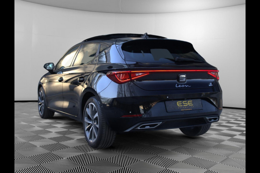 Seat Leon 1.4 TSI eHybrid PHEV FR | Panorama | Camera | Stuur verwarming | Carplay
