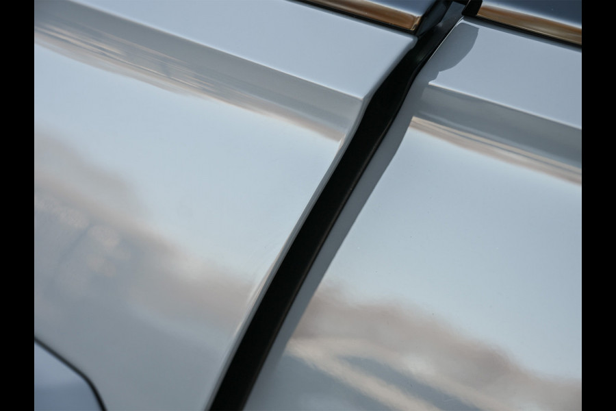 Audi Q8 60 TFSI e quattro Pro Line S 490pk Competition | Nardo Grey Exclusive | B&O Sound | Panoramadak | Soft-Close | Ambiance Interieur | S-Seats | 360 Camera | Adaptive Cruise | Trekhaak