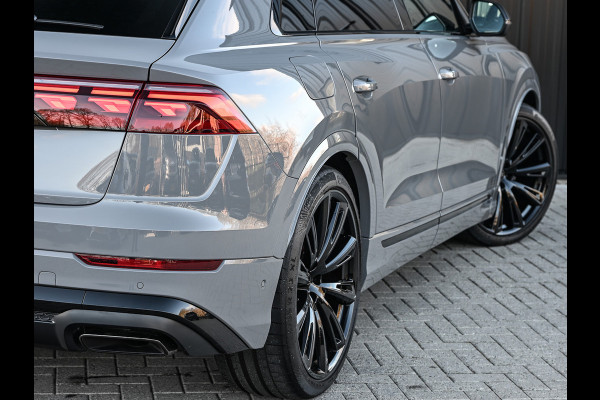 Audi Q8 60 TFSI e quattro Pro Line S 490pk Competition | Nardo Grey Exclusive | B&O Sound | Panoramadak | Soft-Close | Ambiance Interieur | S-Seats | 360 Camera | Adaptive Cruise | Trekhaak