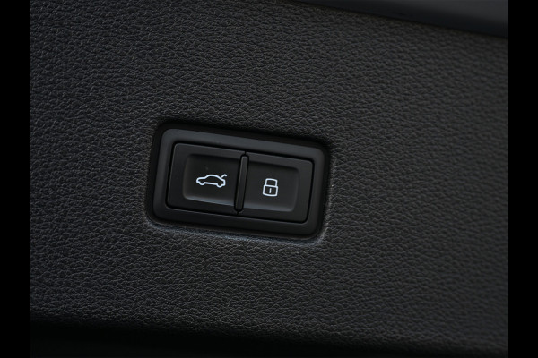 Audi Q8 60 TFSI e quattro Pro Line S 490pk Competition | Nardo Grey Exclusive | B&O Sound | Panoramadak | Soft-Close | Ambiance Interieur | S-Seats | 360 Camera | Adaptive Cruise | Trekhaak