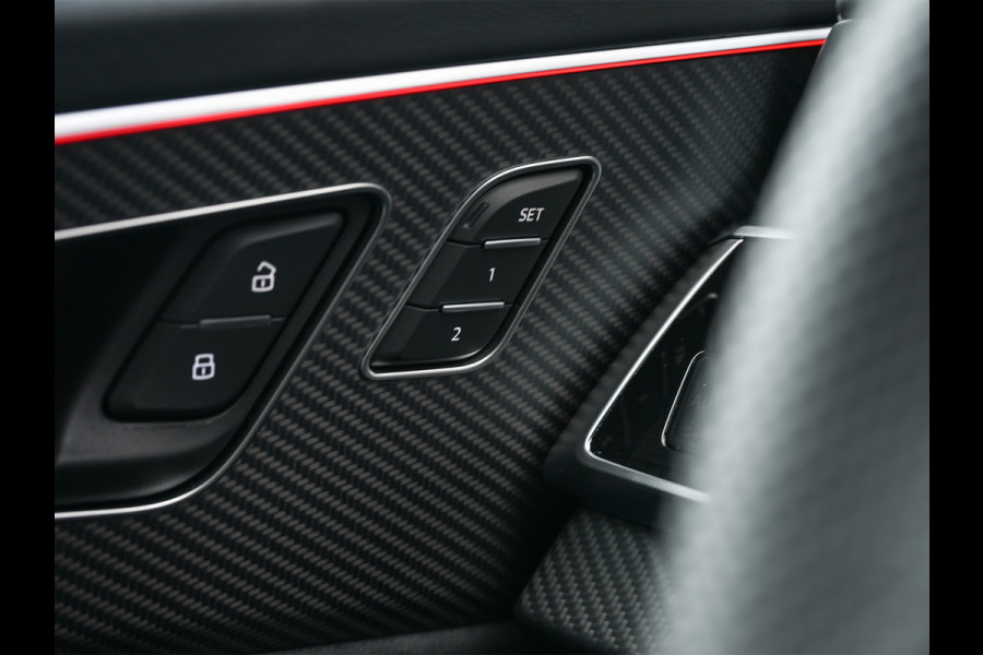Audi Q8 60 TFSI e quattro | Audi Exclusive | B&O Advanced | S-seats met massage | Soft close | Adaptive cruise | Carbon inleg | Ambiance interieur | 360 camera | Verwarmbaar stuurwiel | Trekhaak
