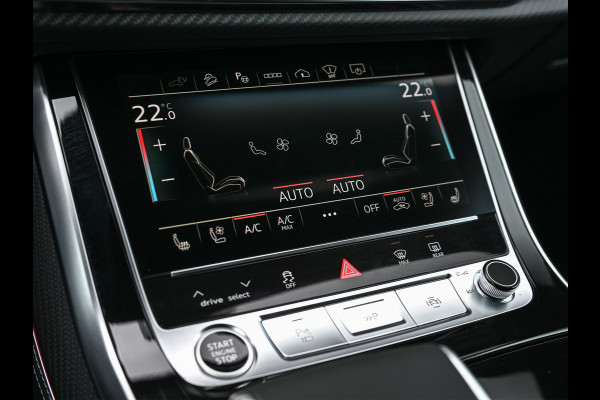 Audi Q8 60 TFSI e quattro | Audi Exclusive | B&O Advanced | S-seats met massage | Soft close | Adaptive cruise | Carbon inleg | Ambiance interieur | 360 camera | Verwarmbaar stuurwiel | Trekhaak
