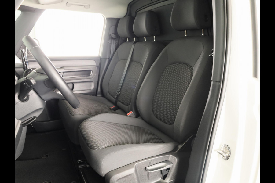 Volkswagen ID. Buzz Cargo 77 kWh 204 pk | Navigatie via App | Trekhaak (wegklapbaar) | Partkeersensoren | Achteruitrijcamera | Stoelverwarming |