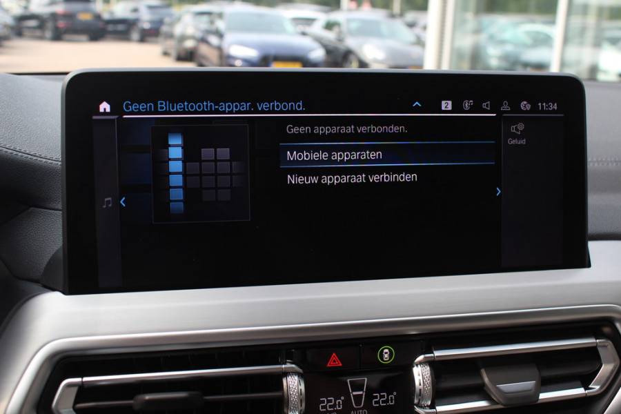 BMW iX3 High Executive 80 kWh / SoH 96,7%  / Trekhaak / Panoramadak / 360Camera / Head-up / Laser LED / Harman Kardon / ACC / Keyless / Dodehoek / DAB