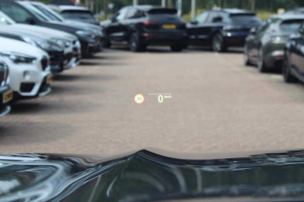 BMW iX3 High Executive 80 kWh / SoH 96,7%  / Trekhaak / Panoramadak / 360Camera / Head-up / Laser LED / Harman Kardon / ACC / Keyless / Dodehoek / DAB