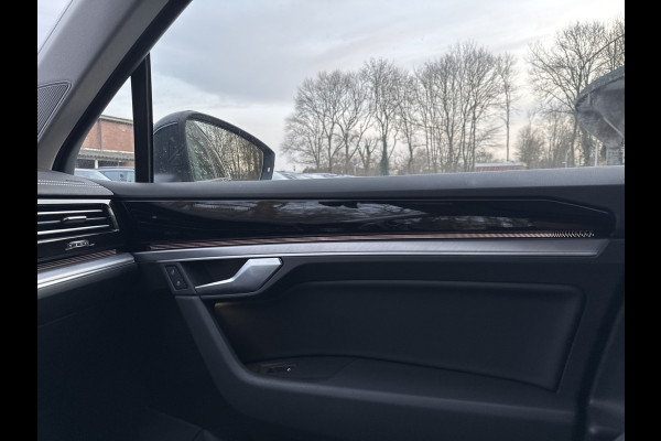 Volkswagen Touareg 3.0 TSi eHybrid ELEGANCE 4MOTION HEAD-UP/LUCHTVERING/PANORAMADAK