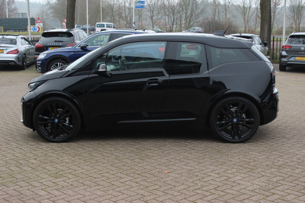 BMW i3 S Dark Shadow Edition 120Ah 42 kWh / SoH 90,4%  / Camera / Navigatie / 20'' / Stoelverwarming / DAB / LED / Cruise Control