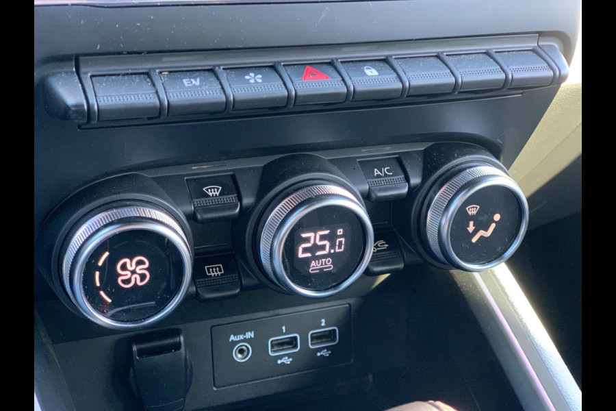 Renault Clio 1.6 E-Tech Hybrid 140 Business Zen NIEUWSTAAT LUXE !