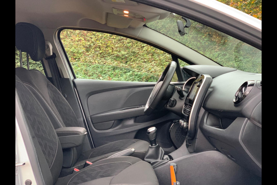 Renault Clio Estate 0.9 TCe Limited LUXE UITV. TOPSTAAT 2018
