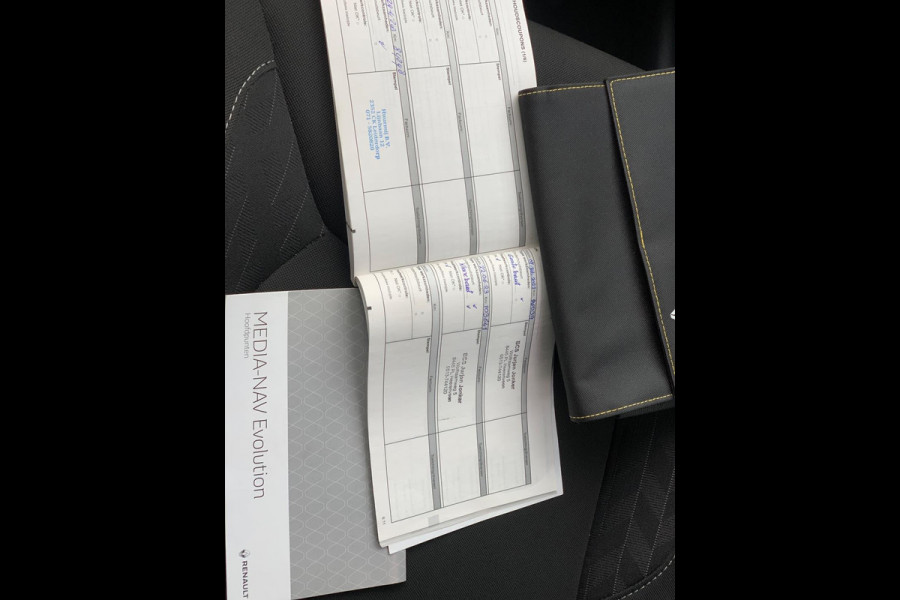 Renault Clio Estate 0.9 TCe Limited LUXE UITV. TOPSTAAT 2018