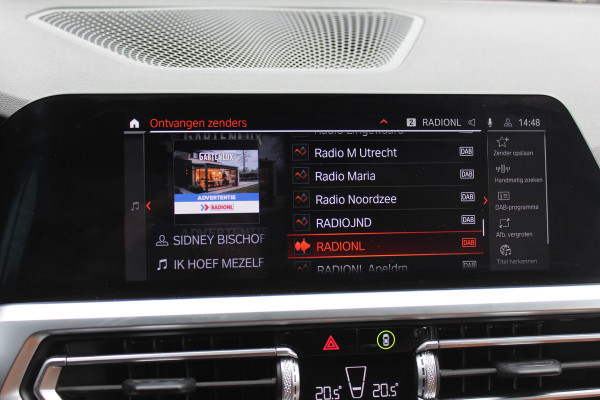 BMW 3 Serie Touring 330i High Exe. M Sport / Trekhaak / Panoramadak / Camera / Bruin Leder / 19'' / CarPlay / M Sportremmen / DAB / Stoelverwarming / Cruise Control