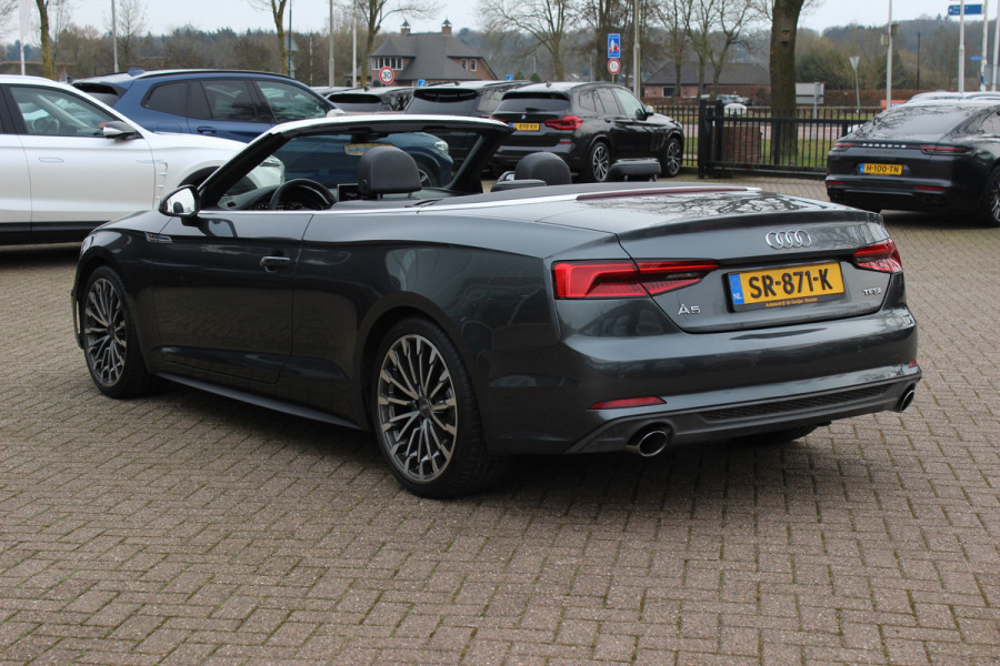 Audi A5 Cabriolet 2.0 TFSI Launch Edition NL Auto! / Trekhaak / Leder / Nekverwarming / Navigatie / Parkeerhulp V+A / 19'' / Windscherm / Stoelverwarming / Cruise Control