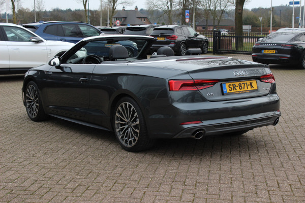 Audi A5 Cabriolet 2.0 TFSI Launch Edition NL Auto! / Trekhaak / Leder / Nekverwarming / Navigatie / Parkeerhulp V+A / 19'' / Windscherm / Stoelverwarming / Cruise Control