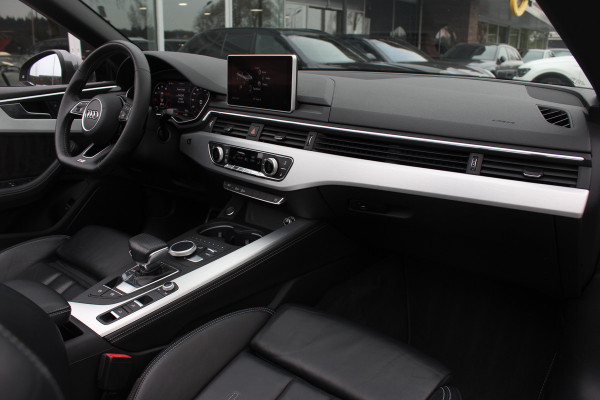 Audi A5 Cabriolet 2.0 TFSI Launch Edition NL Auto! / Trekhaak / Leder / Nekverwarming / Navigatie / Parkeerhulp V+A / 19'' / Windscherm / Stoelverwarming / Cruise Control