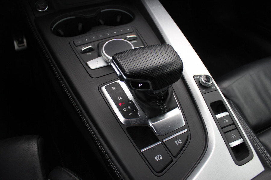 Audi A5 Cabriolet 2.0 TFSI Launch Edition NL Auto! / Trekhaak / Leder / Nekverwarming / Navigatie / Parkeerhulp V+A / 19'' / Windscherm / Stoelverwarming / Cruise Control