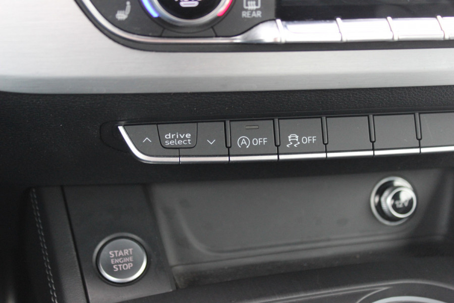 Audi A5 Cabriolet 2.0 TFSI Launch Edition NL Auto! / Trekhaak / Leder / Nekverwarming / Navigatie / Parkeerhulp V+A / 19'' / Windscherm / Stoelverwarming / Cruise Control