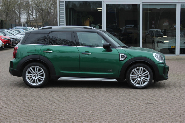 MINI Countryman 2.0 Cooper S ALL4 Classic / Trekhaak / Camera / Head-up / Keyless / 18'' / CarPlay / Stoelverwarming / DAB / Cruise Control