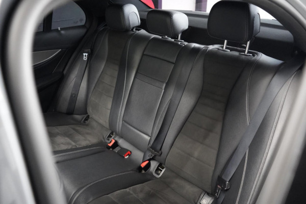 Mercedes-Benz E-Klasse 200 d AMG-Line | PANO | SFEERVERLICHTING