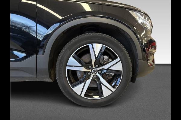 Volvo XC40 Recharge Core Stoel verwarming / Stuur verwarming / navigatie