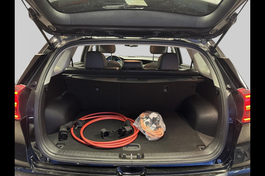 Kia e-Niro DynamicLine 64 kWh Climate control / Stoel verwarming / stuur verwarming