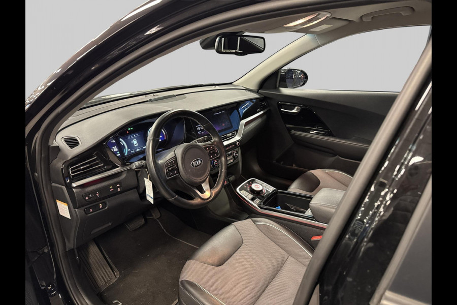 Kia e-Niro DynamicLine 64 kWh Climate control / Stoel verwarming / stuur verwarming