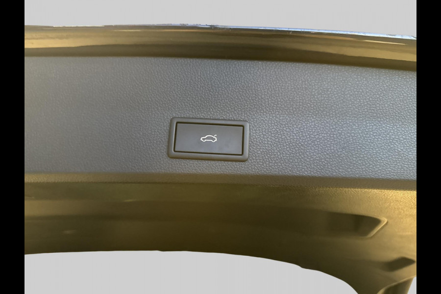 Seat Ateca 1.5 TSI FR Business Intense Standkachel / elektrische trekhaak / navigatie